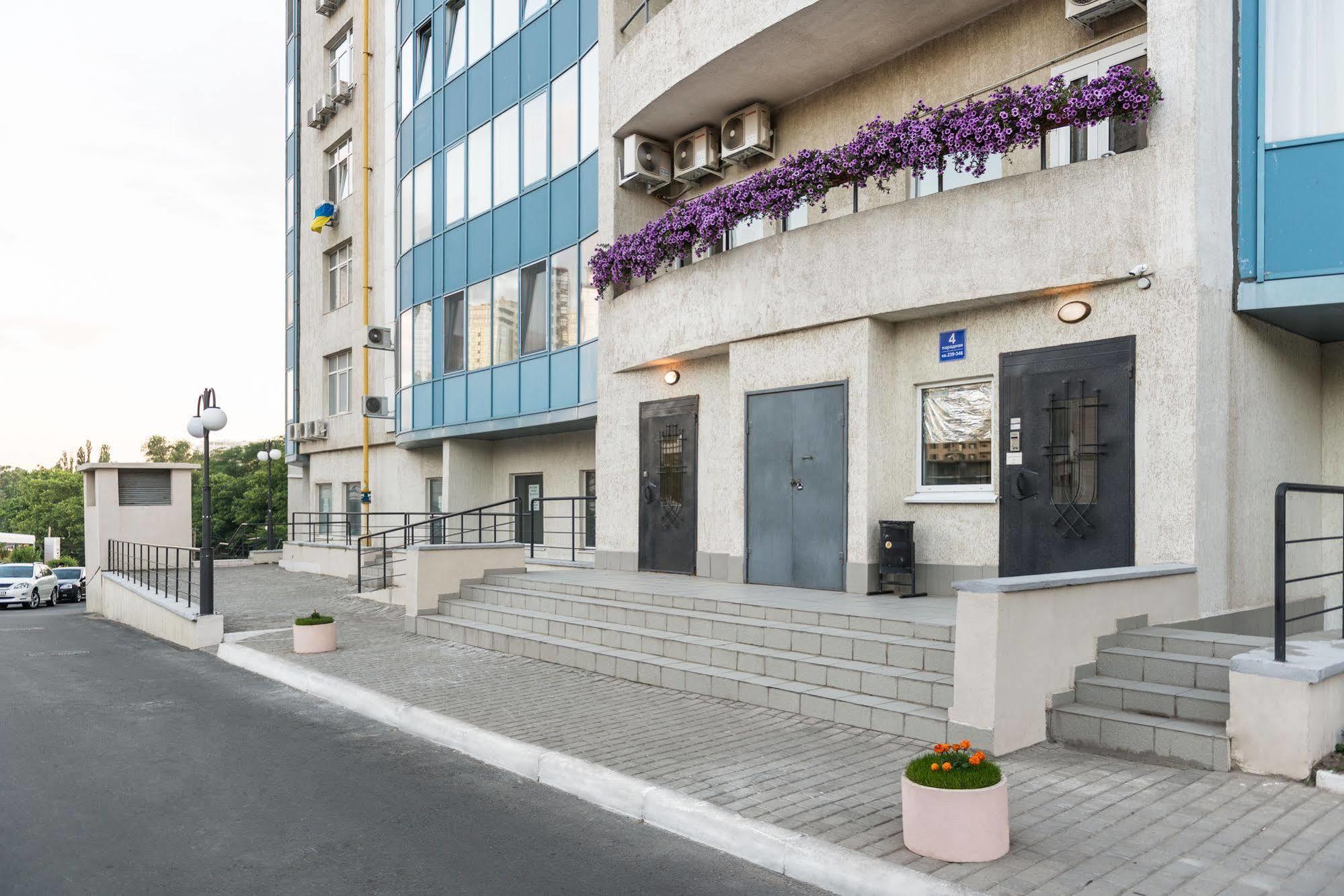 Bon Apart Odesa Exterior foto